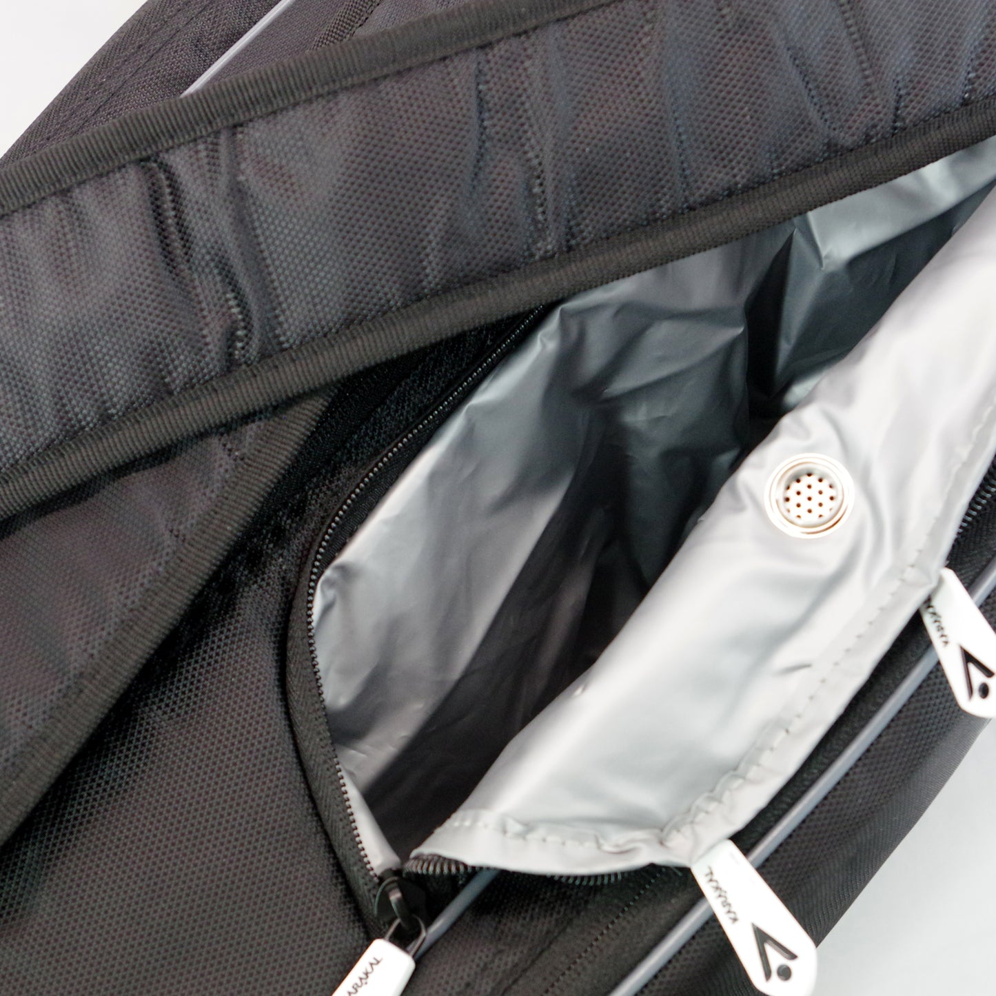 Karakal Pro Tour Fifty 2.1 Short Racket Bag with White Trim