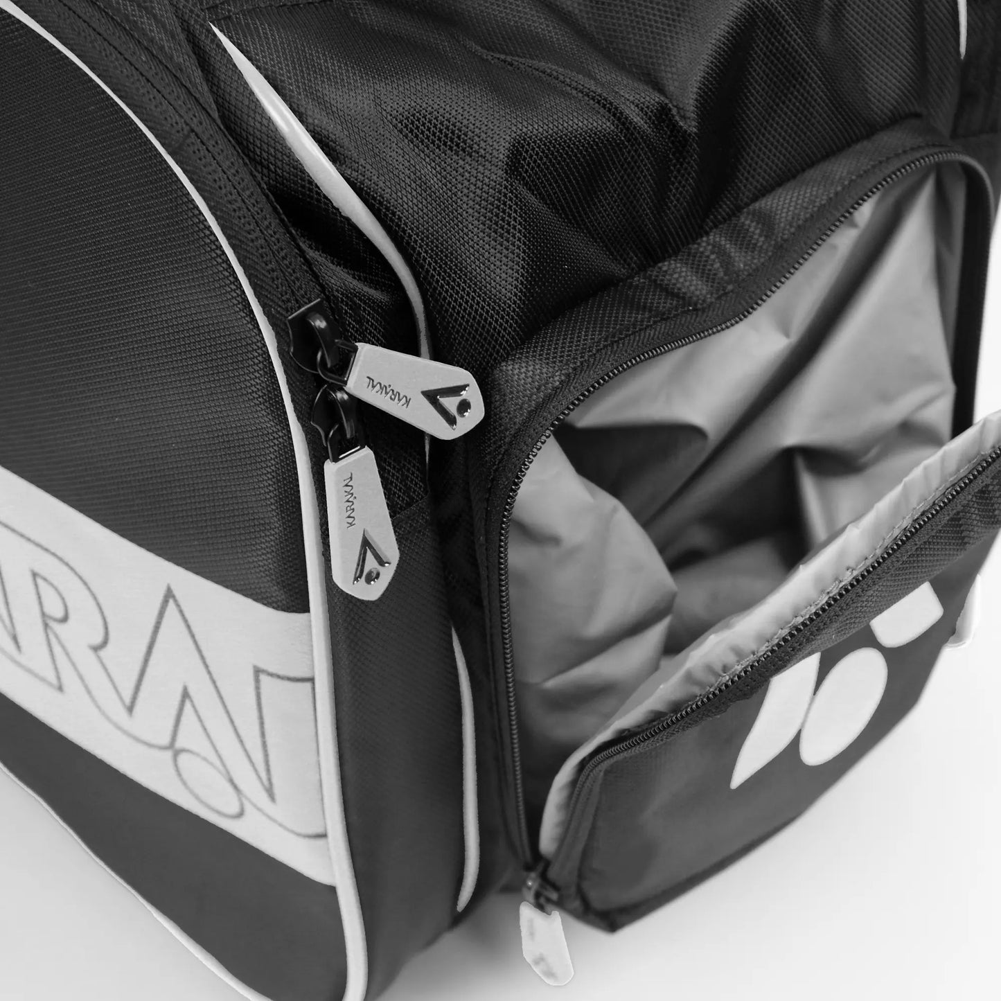 Karakal Pro Tour Fifty 2.2 Short Racket Bag White